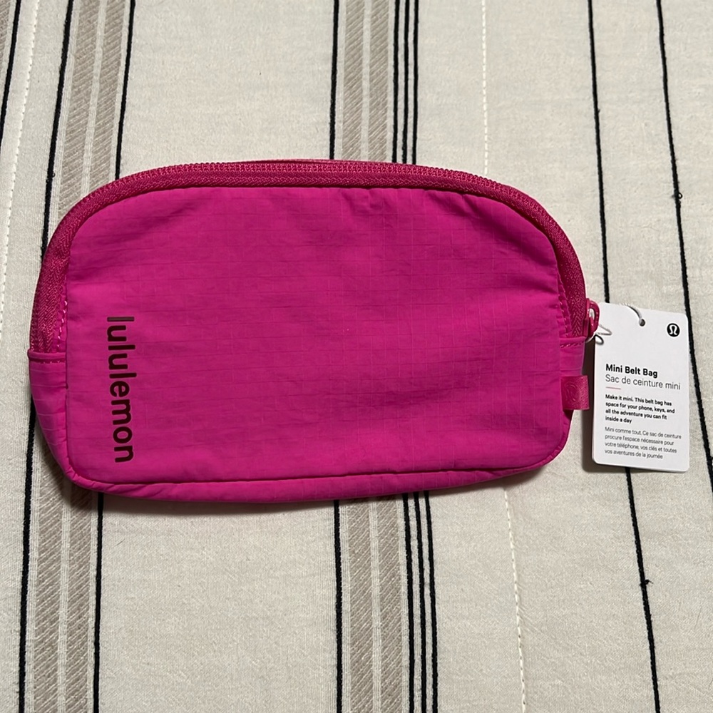 Lululemon Belt bag- sonic pink 🩷
